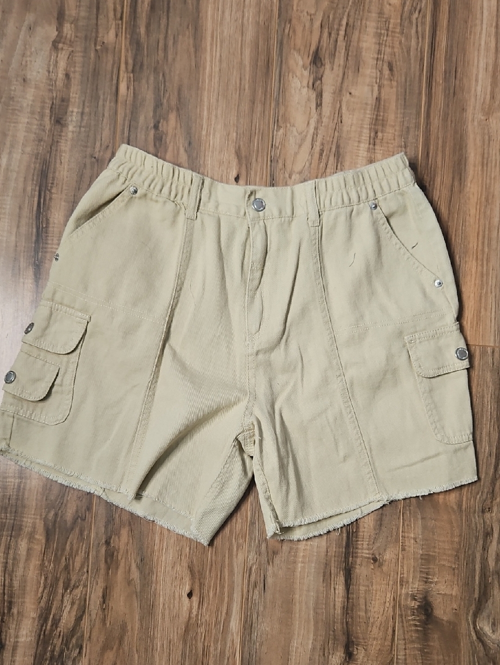 Angel Kiss Women's Khaki Cream Cargo Shorts - Elastic Waist Large